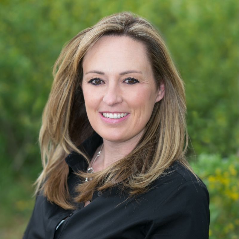 Jacey Olson - Transaction Coordinator at Hello Leverage Jen Loiodice, Transaction Coordinator for Hello Leverage