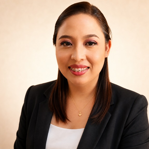 Akira Autor - Hello Leverage Jen Loiodice, Transaction Coordinator for Hello Leverage